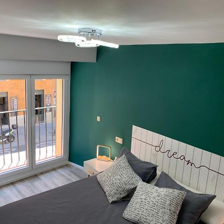 Madrid Villa Suites Aquamarina Kültér fotó