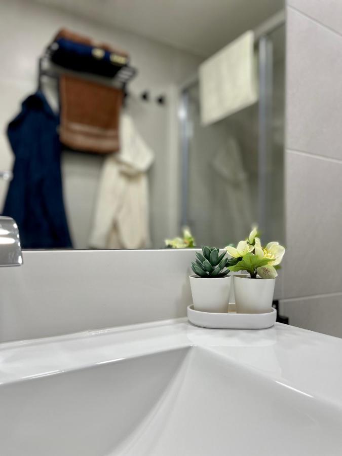 Madrid Villa Suites Aquamarina Kültér fotó